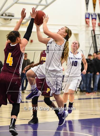 Thumbnail 1 in Piner @ Petaluma photogallery.