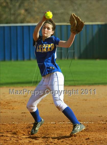 Thumbnail 1 in North Lamar vs. Gilmer photogallery.
