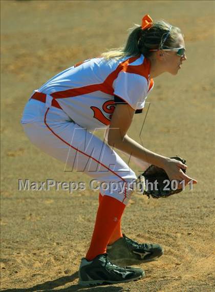Thumbnail 3 in North Lamar vs. Gilmer photogallery.