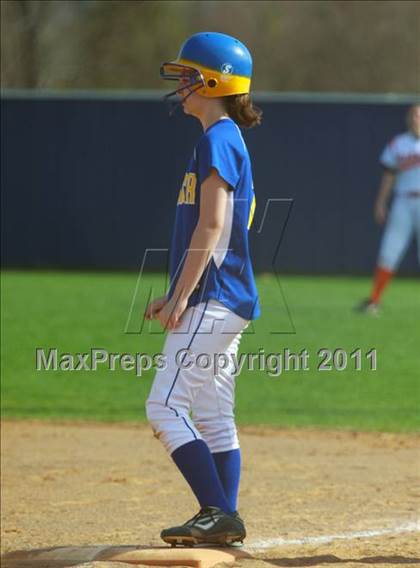Thumbnail 2 in North Lamar vs. Gilmer photogallery.