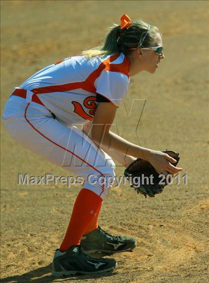 Thumbnail 1 in North Lamar vs. Gilmer photogallery.