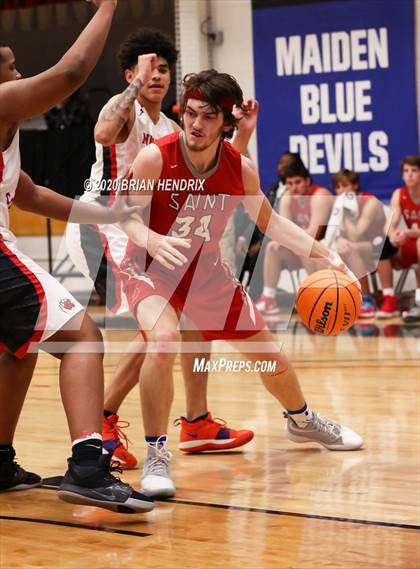 Thumbnail 1 in St. Stephens vs. Newton-Conover (Dick's Sporting Goods Classic) photogallery.