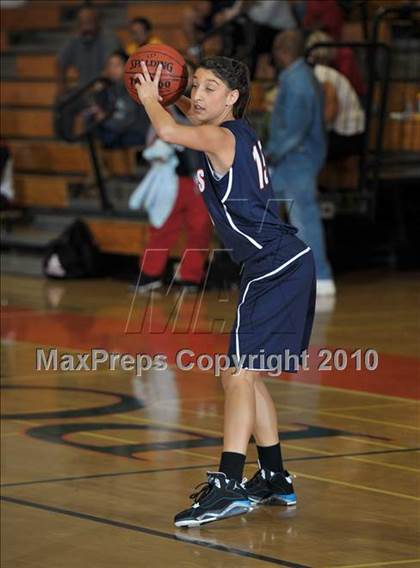 Thumbnail 2 in Yucaipa vs. La Sierra (Lady Bears Holiday Classic) photogallery.