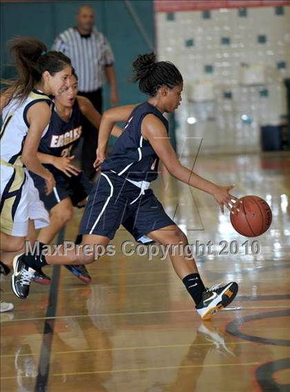 Thumbnail 1 in Yucaipa vs. La Sierra (Lady Bears Holiday Classic) photogallery.