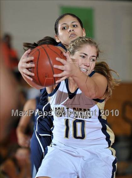 Thumbnail 1 in Yucaipa vs. La Sierra (Lady Bears Holiday Classic) photogallery.