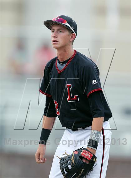 Thumbnail 3 in Liberty vs. Mansfield Legacy (UIL 4A Region 2 Semifinals) photogallery.