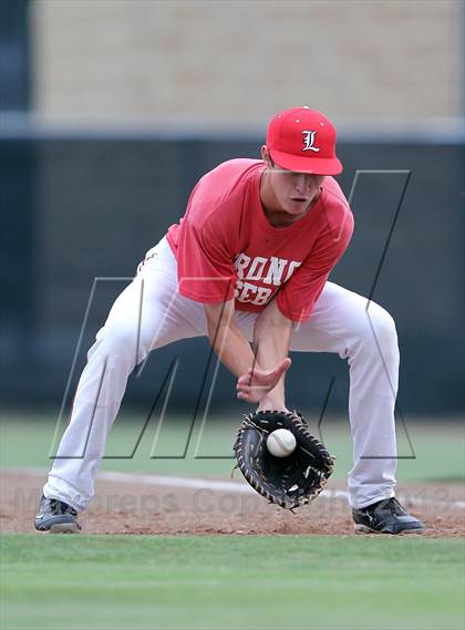 Thumbnail 2 in Liberty vs. Mansfield Legacy (UIL 4A Region 2 Semifinals) photogallery.