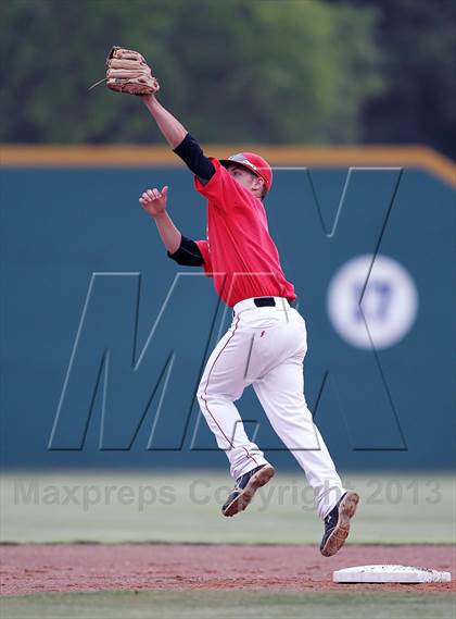 Thumbnail 2 in Liberty vs. Mansfield Legacy (UIL 4A Region 2 Semifinals) photogallery.