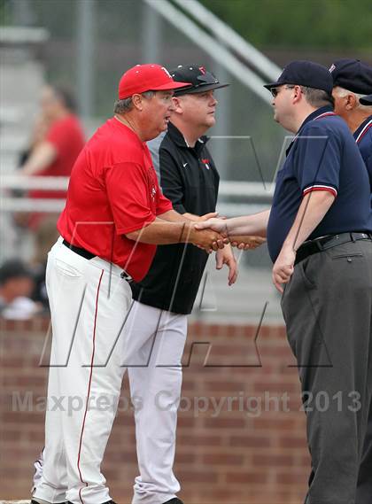 Thumbnail 2 in Liberty vs. Mansfield Legacy (UIL 4A Region 2 Semifinals) photogallery.
