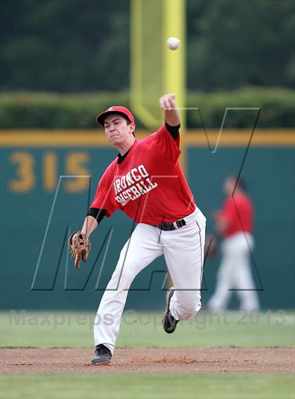 Thumbnail 3 in Liberty vs. Mansfield Legacy (UIL 4A Region 2 Semifinals) photogallery.