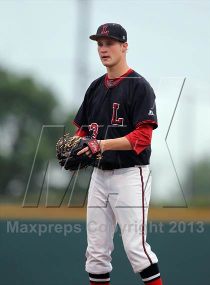 Thumbnail 2 in Liberty vs. Mansfield Legacy (UIL 4A Region 2 Semifinals) photogallery.