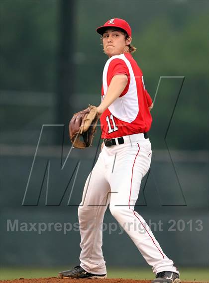 Thumbnail 1 in Liberty vs. Mansfield Legacy (UIL 4A Region 2 Semifinals) photogallery.