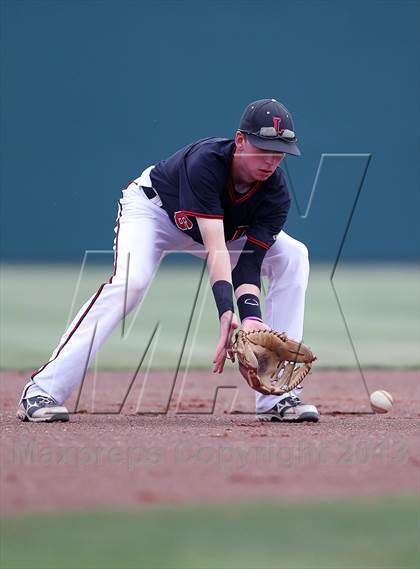 Thumbnail 1 in Liberty vs. Mansfield Legacy (UIL 4A Region 2 Semifinals) photogallery.