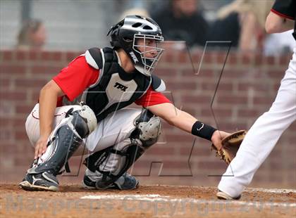 Thumbnail 2 in Liberty vs. Mansfield Legacy (UIL 4A Region 2 Semifinals) photogallery.