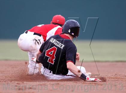 Thumbnail 1 in Liberty vs. Mansfield Legacy (UIL 4A Region 2 Semifinals) photogallery.