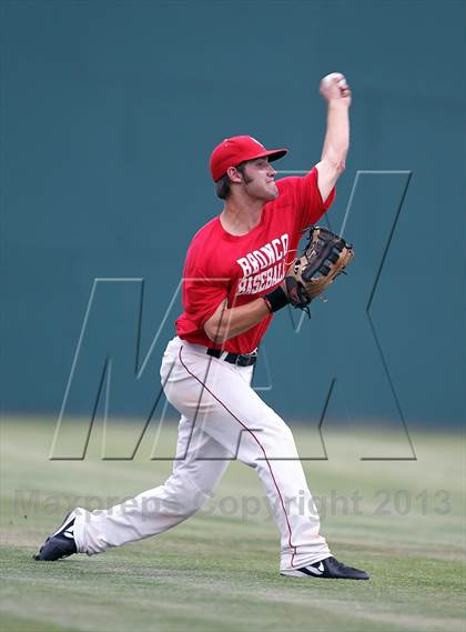 Thumbnail 3 in Liberty vs. Mansfield Legacy (UIL 4A Region 2 Semifinals) photogallery.