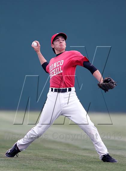 Thumbnail 2 in Liberty vs. Mansfield Legacy (UIL 4A Region 2 Semifinals) photogallery.