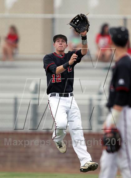 Thumbnail 1 in Liberty vs. Mansfield Legacy (UIL 4A Region 2 Semifinals) photogallery.