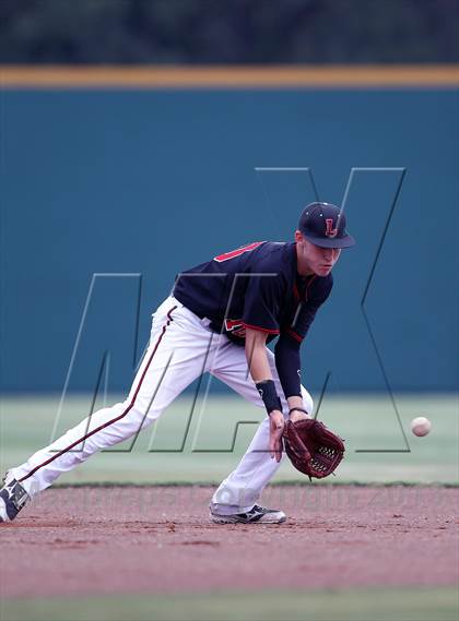 Thumbnail 1 in Liberty vs. Mansfield Legacy (UIL 4A Region 2 Semifinals) photogallery.