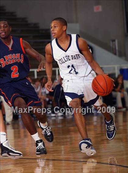 Thumbnail 2 in College Park vs. Bush (McDonalds Texas Invitational) photogallery.