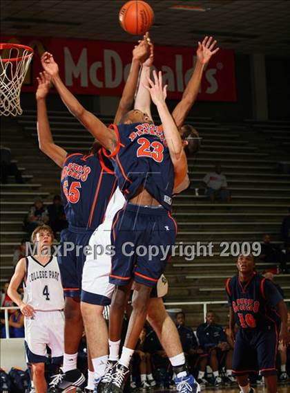 Thumbnail 1 in College Park vs. Bush (McDonalds Texas Invitational) photogallery.