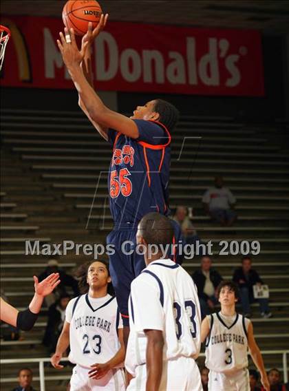 Thumbnail 1 in College Park vs. Bush (McDonalds Texas Invitational) photogallery.