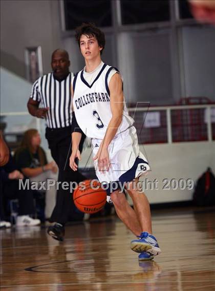 Thumbnail 2 in College Park vs. Bush (McDonalds Texas Invitational) photogallery.
