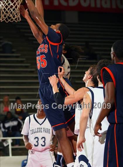 Thumbnail 3 in College Park vs. Bush (McDonalds Texas Invitational) photogallery.