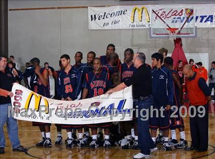 Thumbnail 1 in College Park vs. Bush (McDonalds Texas Invitational) photogallery.