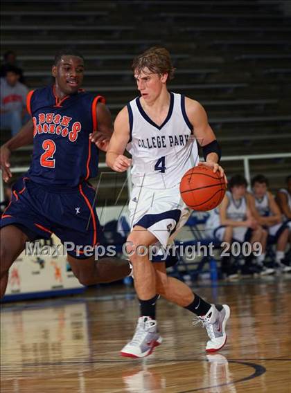 Thumbnail 2 in College Park vs. Bush (McDonalds Texas Invitational) photogallery.
