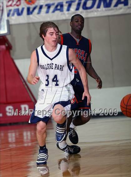 Thumbnail 2 in College Park vs. Bush (McDonalds Texas Invitational) photogallery.