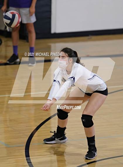 Thumbnail 2 in Portola vs. Yorba Linda photogallery.