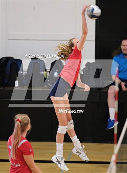 Thumbnail 1 in Portola vs. Yorba Linda photogallery.
