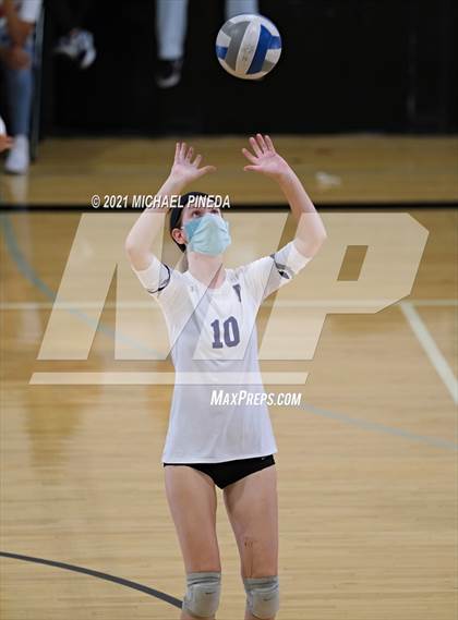 Thumbnail 2 in Portola vs. Yorba Linda photogallery.