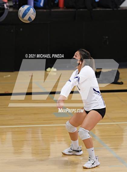 Thumbnail 2 in Portola vs. Yorba Linda photogallery.