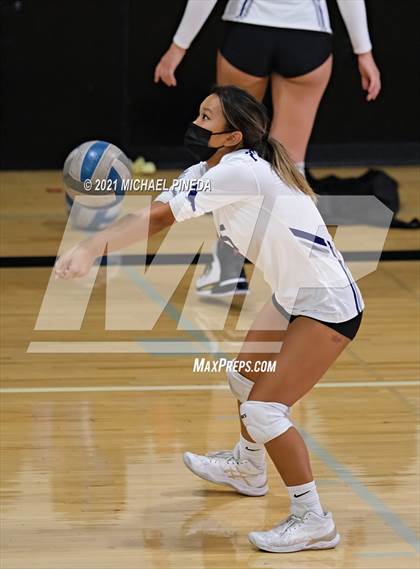 Thumbnail 2 in Portola vs. Yorba Linda photogallery.