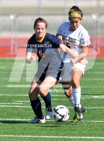 Thumbnail 3 in Highland Park vs Lake Ridge (UIL 5A Region 2 Semifinal) photogallery.