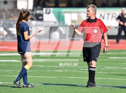 Thumbnail 2 in Highland Park vs Lake Ridge (UIL 5A Region 2 Semifinal) photogallery.