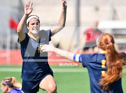 Thumbnail 2 in Highland Park vs Lake Ridge (UIL 5A Region 2 Semifinal) photogallery.