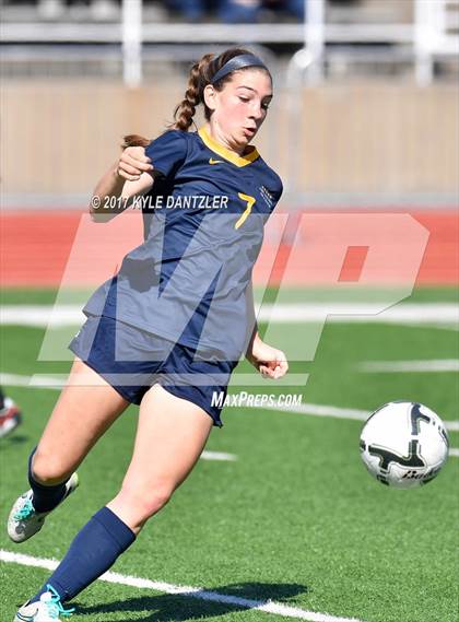 Thumbnail 3 in Highland Park vs Lake Ridge (UIL 5A Region 2 Semifinal) photogallery.