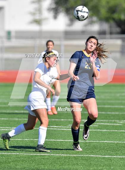 Thumbnail 2 in Highland Park vs Lake Ridge (UIL 5A Region 2 Semifinal) photogallery.