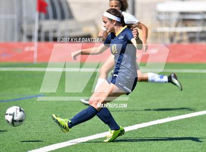 Thumbnail 3 in Highland Park vs Lake Ridge (UIL 5A Region 2 Semifinal) photogallery.