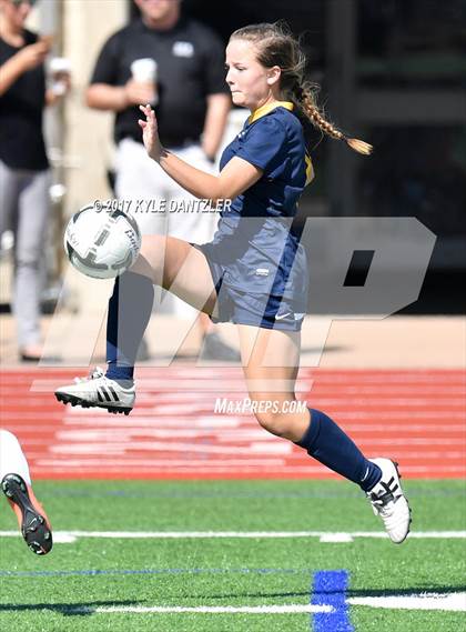 Thumbnail 2 in Highland Park vs Lake Ridge (UIL 5A Region 2 Semifinal) photogallery.