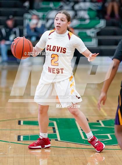 Thumbnail 1 in Clovis West vs. Lynwood (MLK Tournament) photogallery.