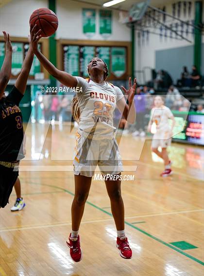 Thumbnail 2 in Clovis West vs. Lynwood (MLK Tournament) photogallery.