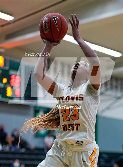 Thumbnail 1 in Clovis West vs. Lynwood (MLK Tournament) photogallery.