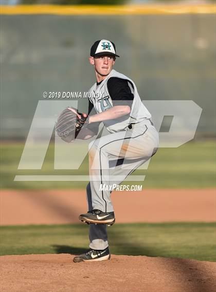 Thumbnail 1 in Mountain Pointe @ Highland photogallery.