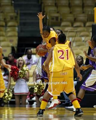 Thumbnail 1 in Taft vs Manual Arts (LA City Finals) photogallery.