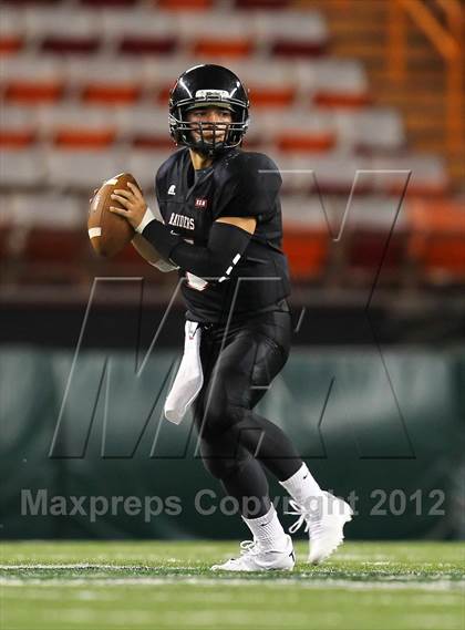 Thumbnail 2 in Konawaena vs. 'Iolani photogallery.