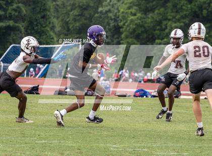 Thumbnail 1 in New Albany vs DeSoto Central (U of Memphis 7v7) photogallery.